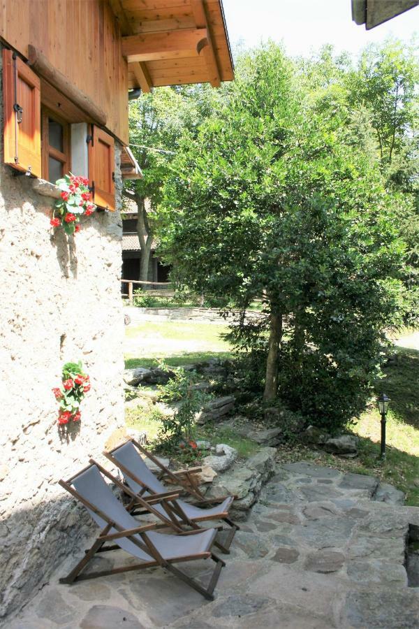 Casa Bucaneve & Ciclamino Gravedona Exteriör bild