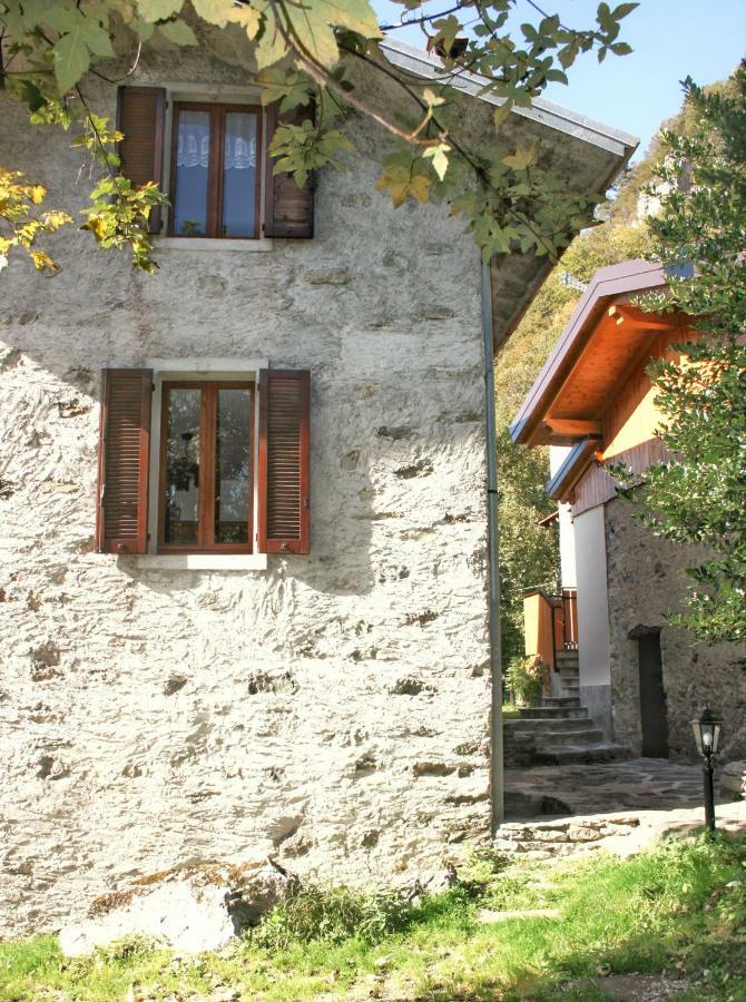 Casa Bucaneve & Ciclamino Gravedona Exteriör bild